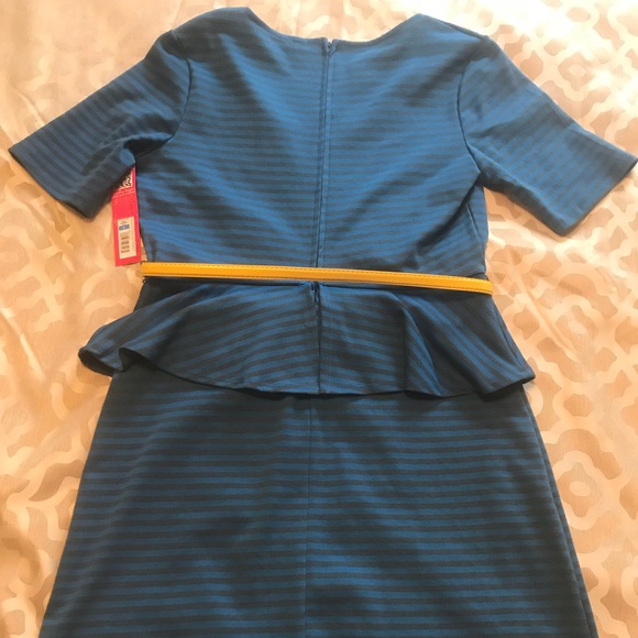 Blue striped dress with yellow belt - Picture 3 of 6